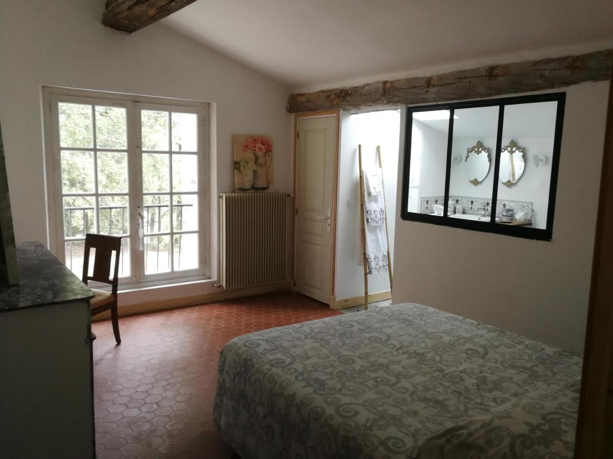 Chateau Saint-Esprit Bed & Breakfast Драгинян Екстериор снимка